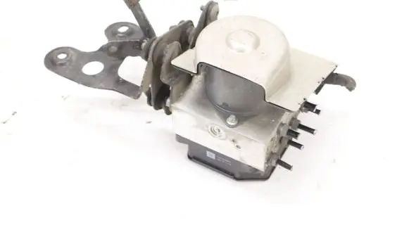 Volkswagen PASSAT B7 Master brake cylinder 3AA614109AQ