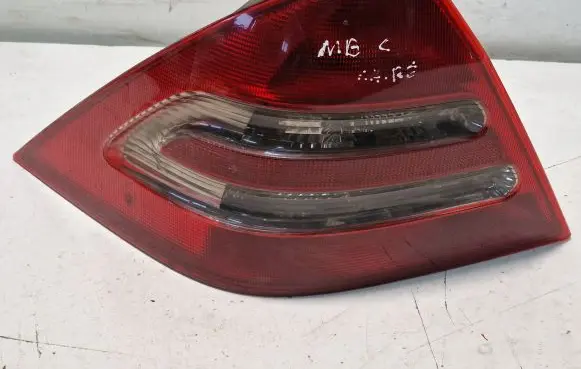 Mercedes-Benz C W203 Rear/tail lights