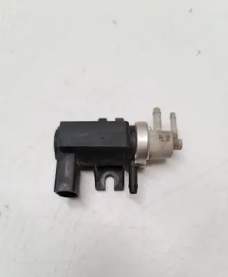 Volkswagen Golf IV Turbo solenoid valve 1J0906627A 72290325 00T178