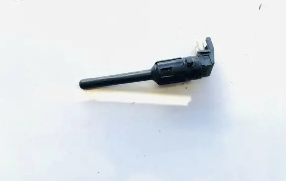 Mercedes-Benz E W210 Coolant level sensor 2105450024 5923-01