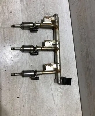 Ford Fiesta Fuel injectors set J1BG9H487AA