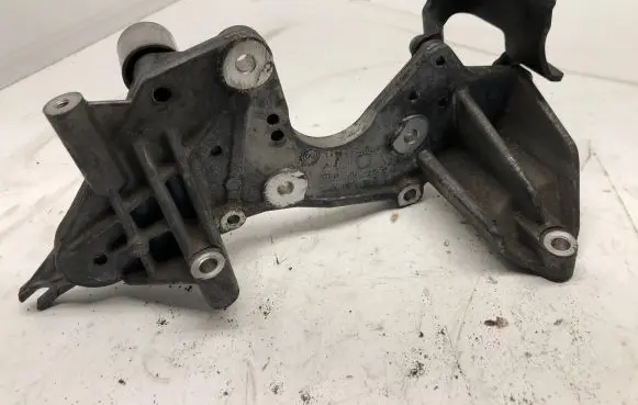 Audi A4 S4 B8 8K Fuel pump bracket 059130147P