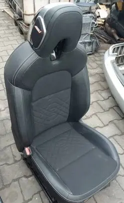 Nissan Juke II F16 Front driver seat 