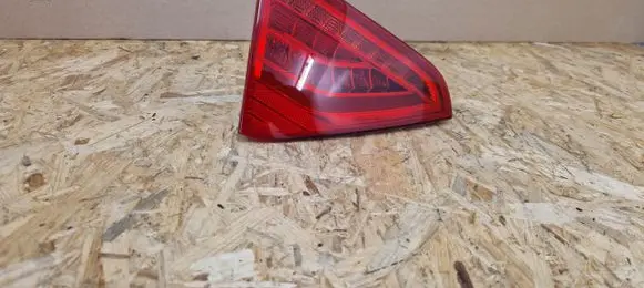 Audi A5 8T 8F Tailgate rear/tail lights 8T0945093C