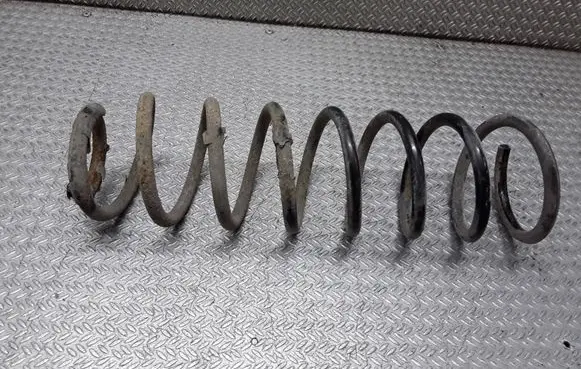 Volkswagen Polo III 6N 6N2 6NF Rear coil spring