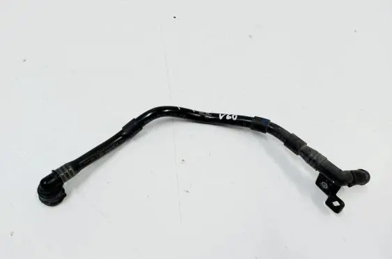 Volvo V60 Engine coolant pipe/hose 32138984