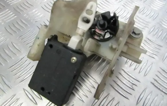 Citroen Xsara Central locking motor 