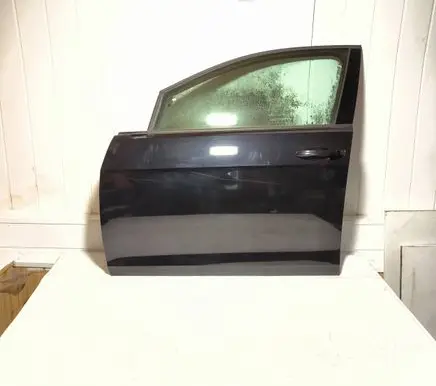 Volkswagen e-Golf Front door