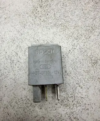 Volkswagen Golf V Other relay 1K0951253 0332011100