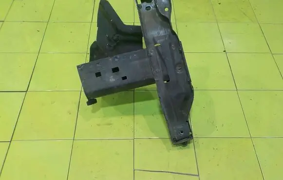 Peugeot 5008 Front side member PRZOD