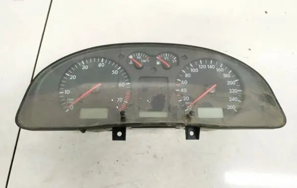 Volkswagen PASSAT B5 Speedometer (instrument cluster) 3b1919880b