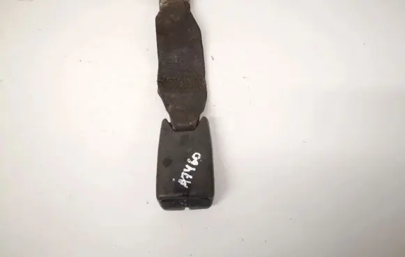 Mazda 626 Rear seatbelt buckle ge5alh