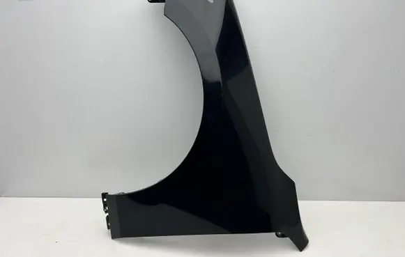 Mazda 3 III Fender SULIK1