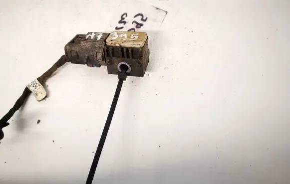Hyundai Santa Fe Airbag deployment crash/impact sensor 959302b000 95930-2b000