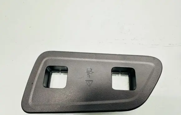 Citroen C5 Aircross Tailgate/boot open switch button 9820204177
