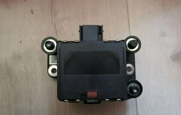 Seat Alhambra (Mk2) Distronic sensor radar 7N0907561B