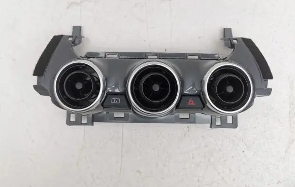 Nissan Juke II F16 Dash center air vent grill 682606PA0A