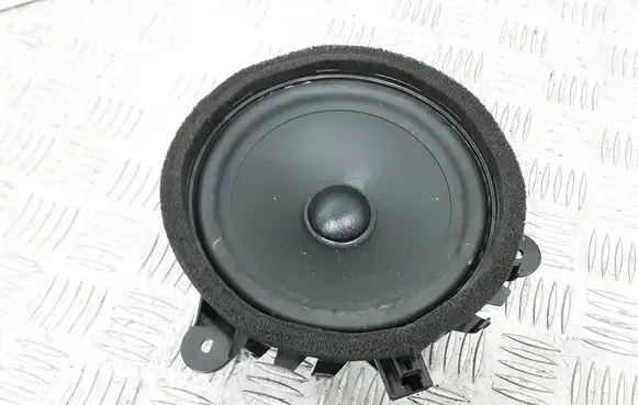 Volvo XC60 Rear door speaker 8676891