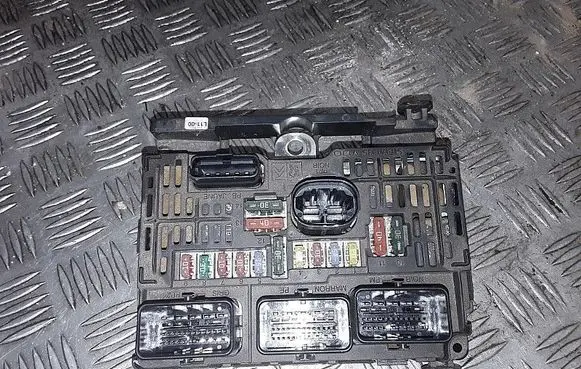 Citroen C4 I Fuse module 9661682980 bsml1100