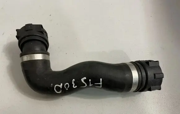 BMW X5 F15 Engine coolant pipe/hose 8517969