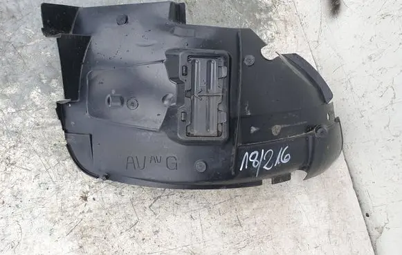 Renault Trafic III (X82) Front wheel arch liner splash guards 93867899