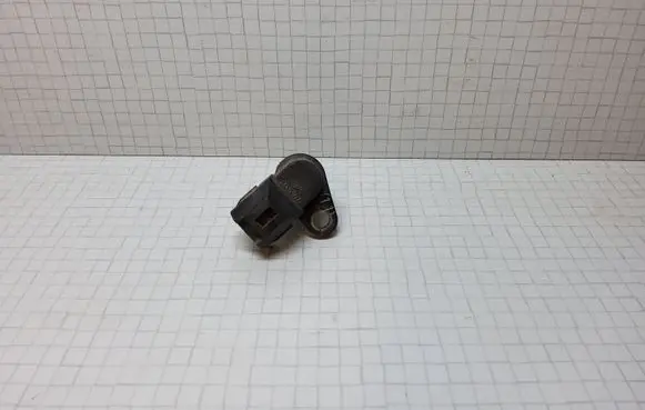 Volvo S60 Crankshaft speed sensor 8627355 030829