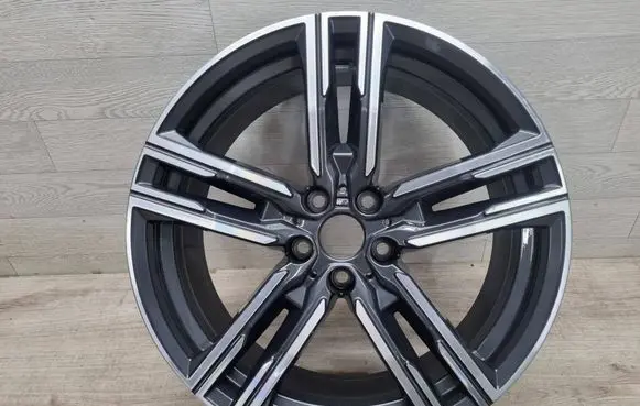 R19 alloy rim
