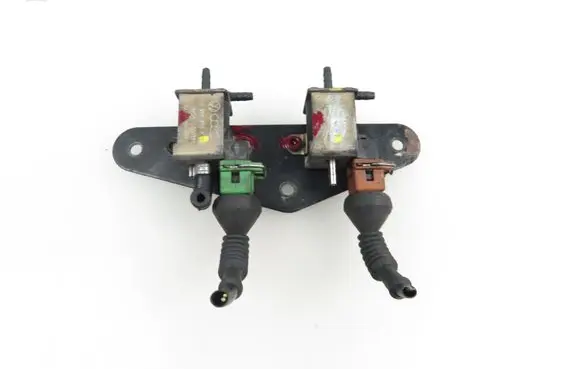 Audi A4 S4 B6 8E 8H Valve vacuum 026906283H