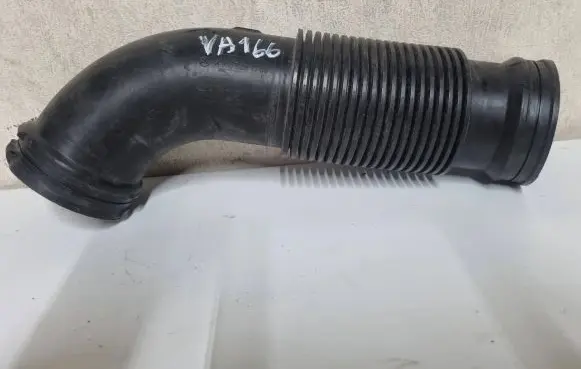 Mercedes-Benz Sprinter W907 W910 Turbo air intake inlet pipe/hose A9105281700