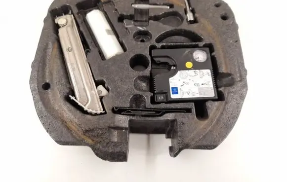 Mercedes-Benz SLK R172 Lift Jack 0005832202 0005838805