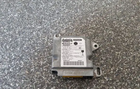 Renault Megane I Airbag control unit/module 8200098402