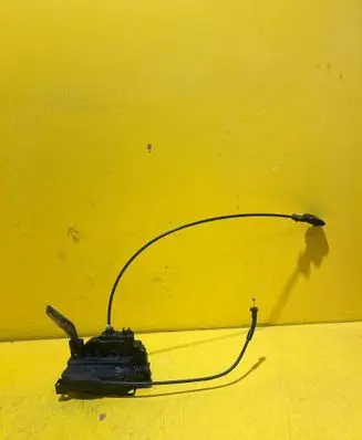Renault Modus Front door lock