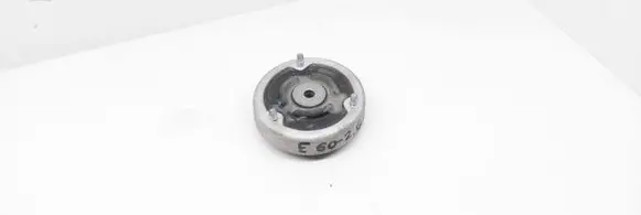 BMW 5 E60 E61 Front upper strut mount 139184