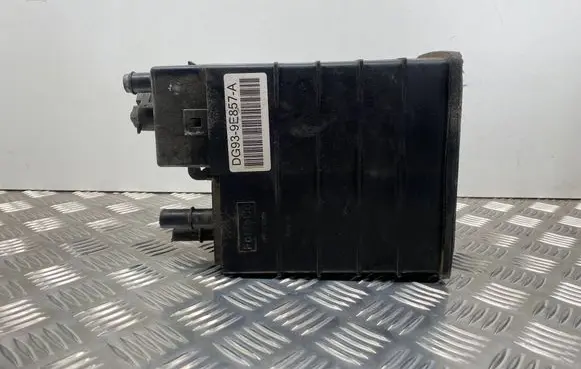 Ford Fusion II Active carbon filter fuel vapour canister DG939E857A