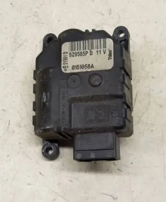 Jeep Grand Cherokee (WK) Air flap motor/actuator 929585P 0151058A