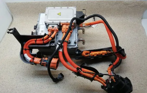 Dacia Spring Voltage converter inverter 296059826R 243653359R