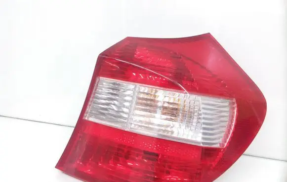 BMW 1 E81 E87 Rear/tail lights 6924502