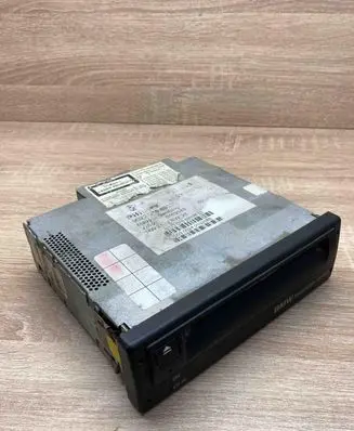 BMW 7 E38 Navigation unit CD/DVD player 902201569339 1831010