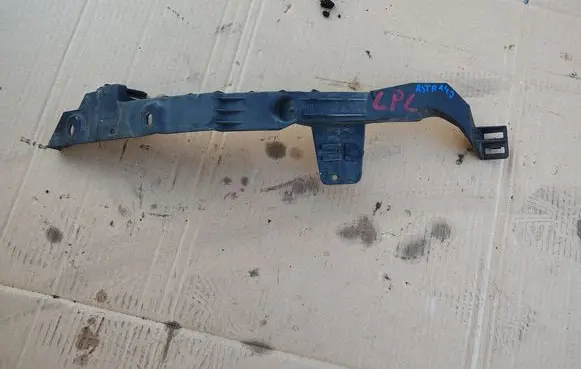 Under headlight/headlamp trim