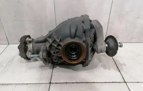 Mercedes-Benz S C217 Rear differential/diff mount bracket A2223509602