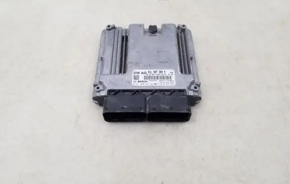 Volkswagen PASSAT B8 Engine control unit/module 04L907309M
