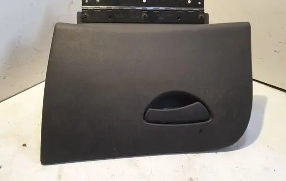 Ford Focus Glove box lid/cover 98ABA06050AG
