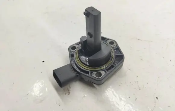 Seat Leon (1M) Oil level sensor 1J0907660B 6PR00807902