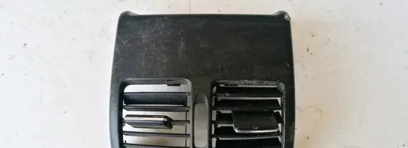 Mercedes-Benz C AMG W204 Dash center air vent grill