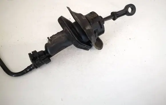 Ford Mondeo MK IV Clutch master cylinder 6g917a543ac 6g91-7a543-ac
