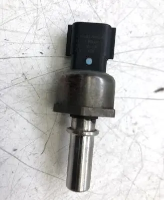 Nissan X-Trail T32 Fuel pressure sensor 166398000R