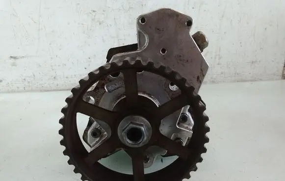 Renault Trafic II (X83) Fuel injection high pressure pump 8200108225