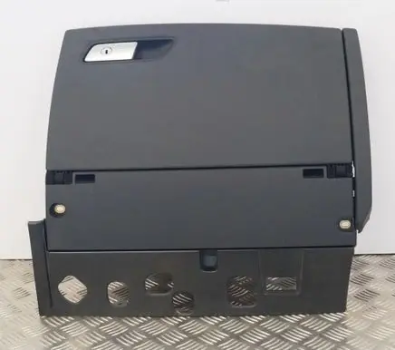 Audi A6 Allroad C7 Glove box