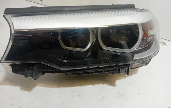 BMW 5 G30 G31 Headlight/headlamp 10392030006 7439201