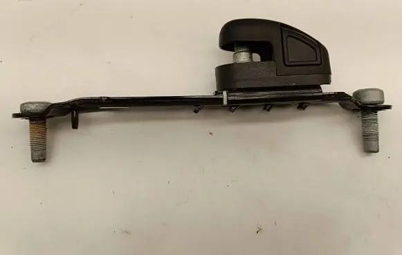 Chrysler Pacifica Seat belt adjustment rail 5LA64DX9AB 392183R